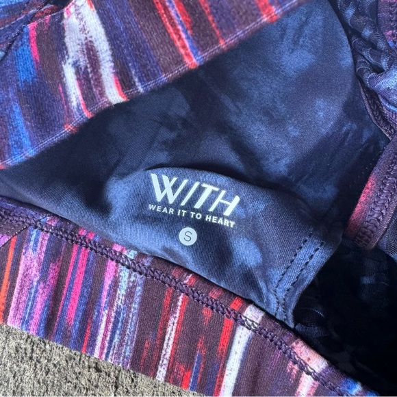 NWT Peloton Melody High Neck Sports Bra Lightweight Comfort Fit Womens Size‎ S - Picture 6 of 7